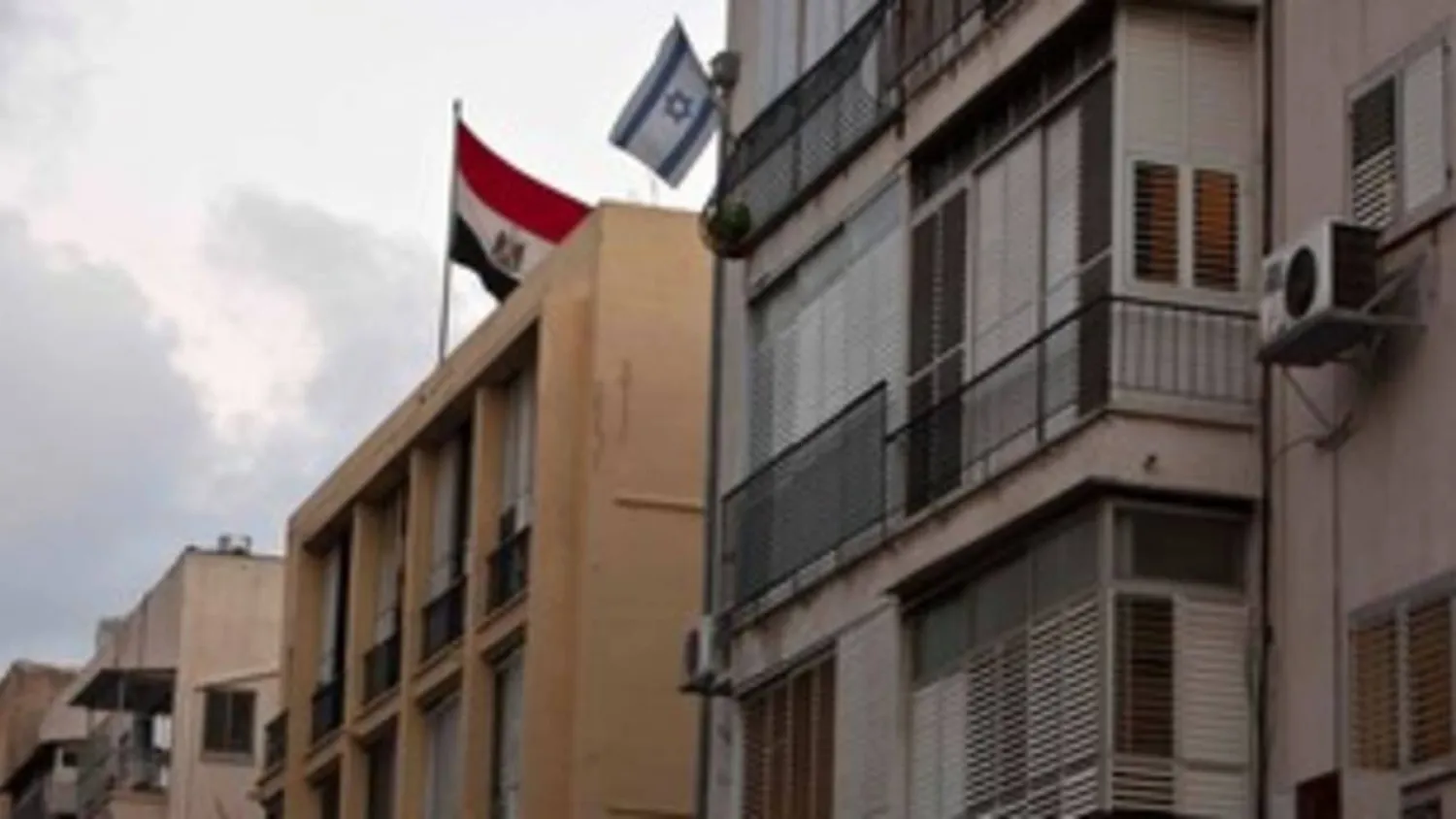 إطلاق نار قرب سفارة مصر في إسرائيل