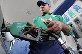 تحديات الاقتصاد المصري: رفع أسعار الوقود بين أعباء المواطنين وضغوط التنمية