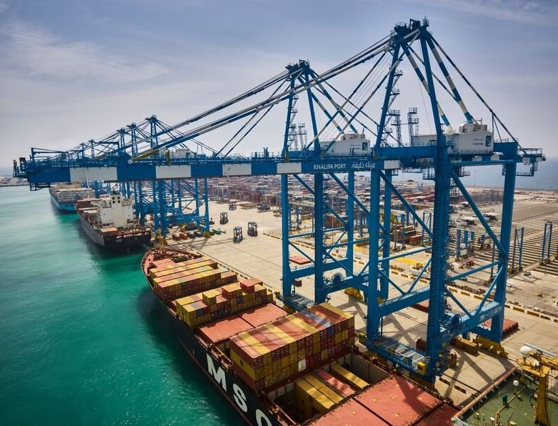 موانئ أبوظبي تستحوذ على 19.3% من شركة الإسكندرية لتداول الحاويات