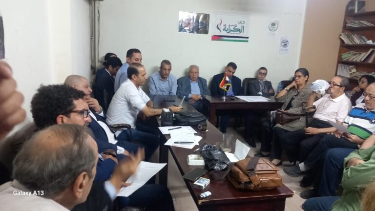 تدشين لجنة الدفاع عن سجناء الرأي