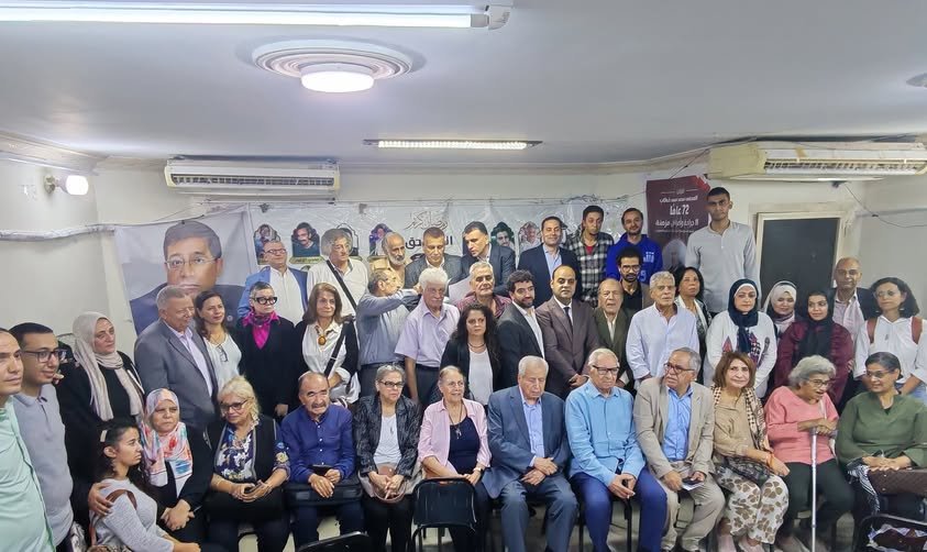 الدفاع عن سجناء الرأي