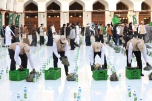 التجهيز لإفطار الجامع الأزهر