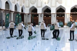 التجهيز لإفطار الجامع الأزهر