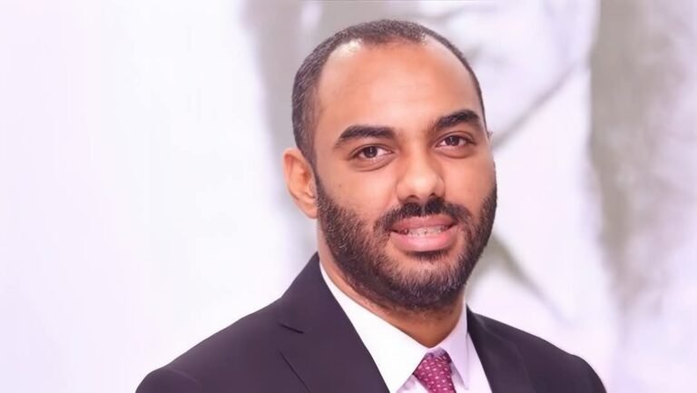 محمود كامل عضو مجلس نقابة الصحفيين