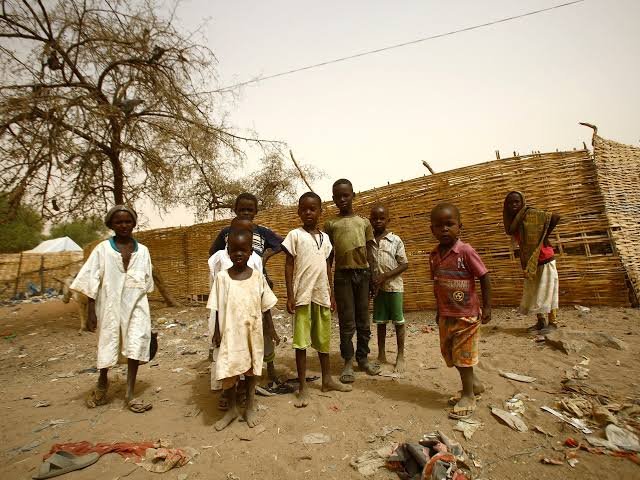 أطفال سودانيون