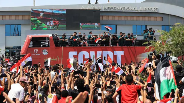 الاحتفالات بالمنتخب