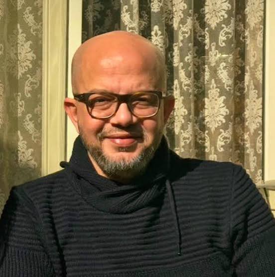 الكاتب الساخر عمر طاهر