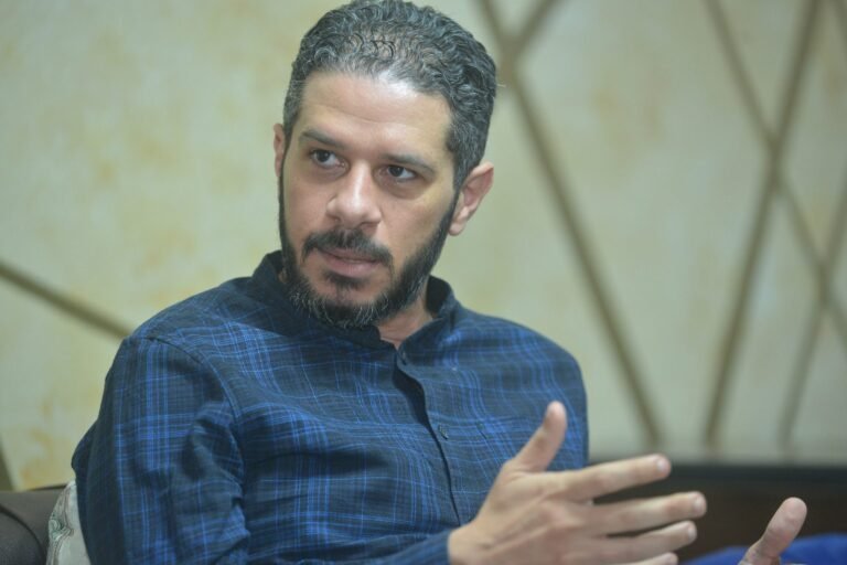 حسام مؤنس